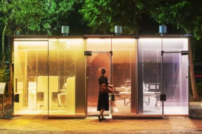 Untuk Pertama Kalinya, Toilet Umum Transparan Dipasang di Tokyo