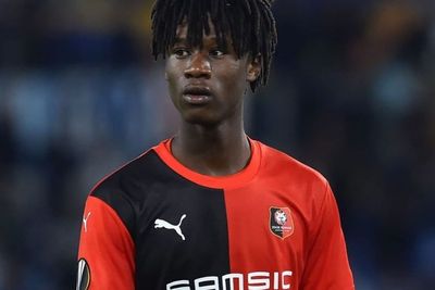 Digosipkan Pindah ke Madrid, Camavinga Maunya Bertahan di Rennes