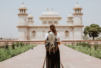 Hey Ladies, Simak 5 Tips Ini Buat Kamu yang Suka Solo Travelling