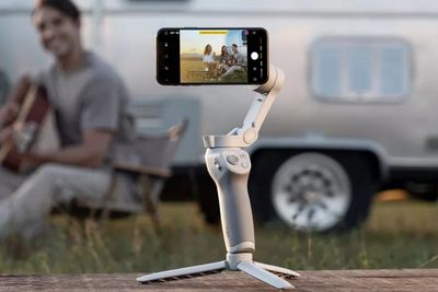 DJI Resmi Umumkan Gimbal Osmo Mobile 4 dengan Penambahan Fitur Baru!
