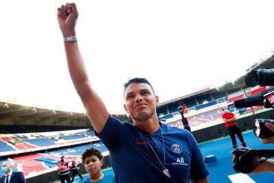 Teruntuk PSG, Terimalah Salam Perpisahan Termanis dari Thiago Silva