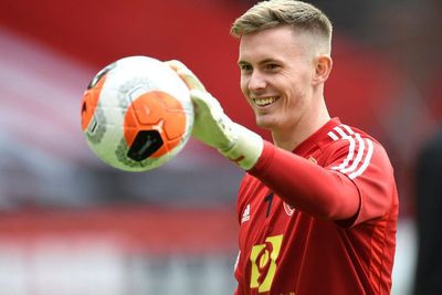 Dean Henderson dan MU Teken Kontrak Baru Berdurasi 5 Tahun