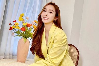 Tulis Novel Tentang Idol Kpop, Ini Kesamaan Jessica Jung eks SNSD dengan Tokohnya