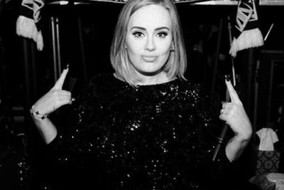 Adele Posting Foto di Instagram Yang Picu Reaksi Netizen