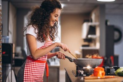 Manfaat Memasak Menurut Psikolog: Bangkitkan Perasaan Positif dan Kreatif