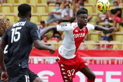 Diincar Madrid dan MU, Monaco Tak Mau Lepas Benoit Badiashile