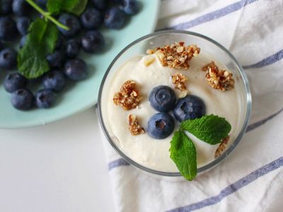 17 Ide Nama Usaha Yogurt yang Keren, Kekinian, dan Bikin Ngiler!