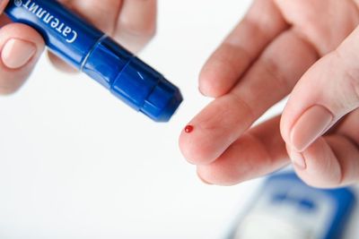 Penyakit Diabetes Geser ke Anak Muda, Awas 3 Pemicunya Sering Kamu Alami!