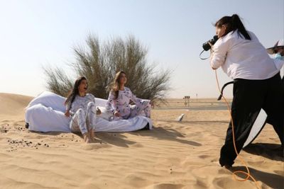 Pasca Kesepakatan Normalisasi, Brand Piyama Israel Lakukan Pemotretan di Dubai
