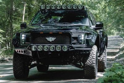 Melihat Ganasnya Mobil Ford F-150 Hasil Modifikasi dari Mil-Spec Automotive