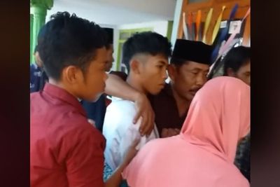 Viral Pengantin Pria Diduga Diguna-guna, Tatapan Matanya Seram