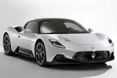 Maserati MC20 Resmi Maluncur, Masuk Indonesia Awal 2021