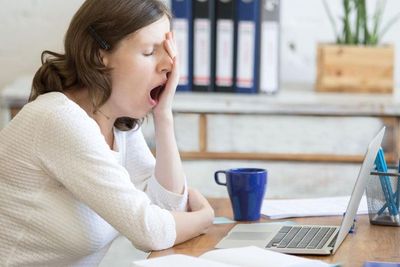Kenapa Mata Selalu Ngantuk Walau Sudah Tidur Cukup? Ini Penjelasan dan Cara Mengatasinya