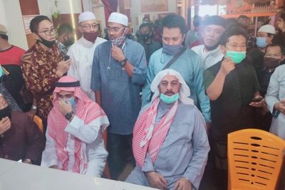 Ditusuk Pemuda di Lampung, Syekh Ali Jaber: Saya Tidak Terima Pelaku Dianggap Gila