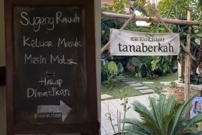 Keren Abis! Menuju Coffee Shop Ini Harus Ngelewatin Kamar Kosan Dulu!