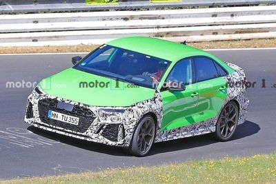 Mobil Sedan Audi RS3 2021 Terbaru Terlihat Sedang Melaju di Nurburgring