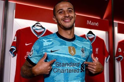 Liverpool Resmi Tanda Tangan Kontrak dengan Thiago Alcantara