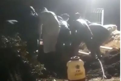 Merinding, Petugas Makamkan Jenazah Covid-19 Malam Hari, Terdengar Suara saat Angkat Peti