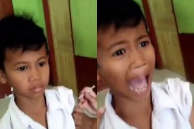 Momen Lucu Saat Bocah ini Pura-pura Tak Sakit Saat Disuntik , Bikin Netizen Ngakak