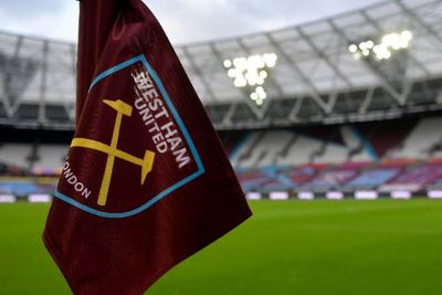 Hasil Tes Tunjukkan Pelatih, Bek Tengah dan Gelandang West Ham Positif Covid-19