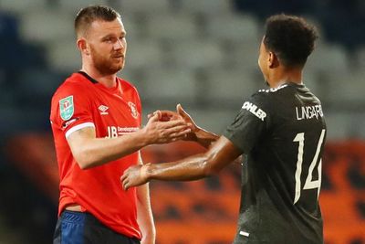 FOTO: Carabao Cup: Setan Merah Melibas Luton 3-0
