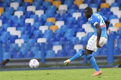 Dirumorkan Pindah, Napoli Yakin Kalidou Koulibaly akan Tetap Bertahan
