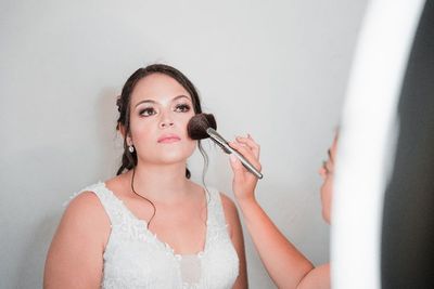Tampil Cantik di Hari Pernikahan, Begini Tips Makeup yang Harus Diterapkan