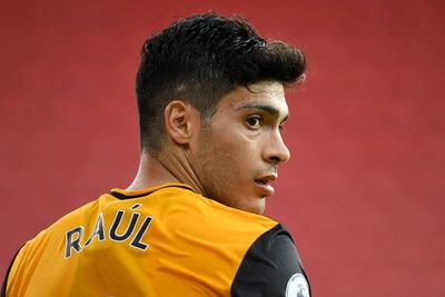 Zidane Enggan Bahas Rumor Transfer Raul Jimenez ke Real Madrid