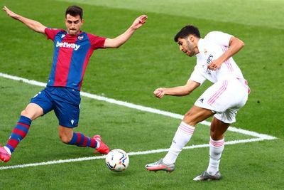 Real Madrid Menang 2-0 Atas Levante, Tetapi Zidane Tak Begitu Puas