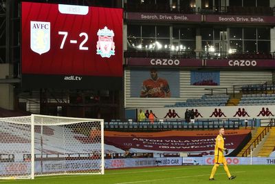 Graeme Souness Salahkan Rumput Lapangan Aston Villa Atas Kekalahan 7-2 Liverpool