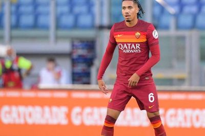 Akhirnya Roma Berhasil Permanenkan Chris Smalling