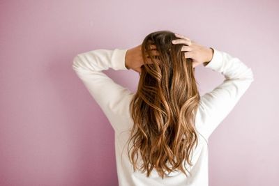 Rambut Kusam dan Gampang Patah? Bisa Jadi Hair Barrier Kamu Rusak! Ini Cara Ampuh Kembalikan Sehatnya