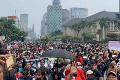 Demo Omnibus Law di Istana Negara, dr Tirta Singgung Soal PSBB
