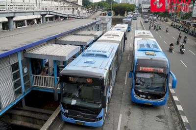 Pasca Pembakaran Halte oleh Massa, Hari Ini TransJakarta Tetap Layani Penumpang