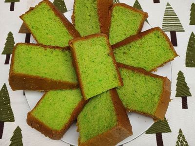 Resep Bolu Pandan Santan Kelapa yang Lembut dan Lezat