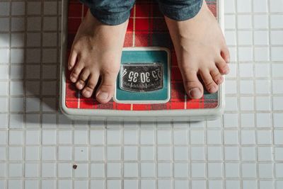 Benarkah Kekurangan Vitamin B-12 Menyebabkan Penambahan Berat Badan?