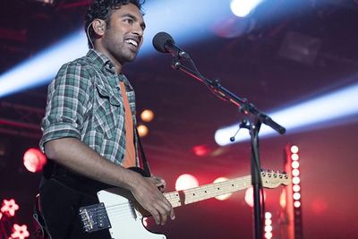 Sinopsis Yesterday (2019) - Menjadi Satu-Satunya Orang yang Ingat The Beatles