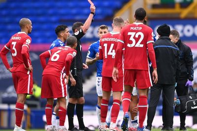 Pasca Dikartu Merah, Richarlison Kirim Pesan dan Minta Maaf ke Thiago