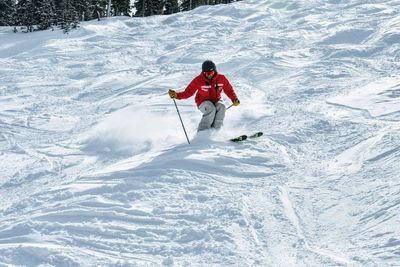New York Izinkan Resor Ski Dibuka Kembali Mulai 6 November