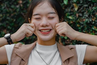 Murah Meriah, Ini Cara Ampuh Meniruskan Pipi yang Tembam