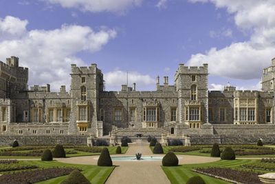 Ratu Elizabeth II Buka Lowongan Kerja ART Magang Gaji Rp367 Juta, Begini Syaratnya!