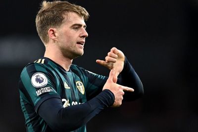 Cetak Hattrick untuk Kemenangan Leeds atas Aston Villa, Patrick Bamford Bikin Rekor