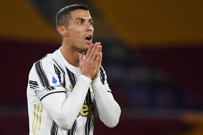 Masih Positif Corona, Ronaldo akan Absen di Laga Liga Champions Juventus vs Barcelona