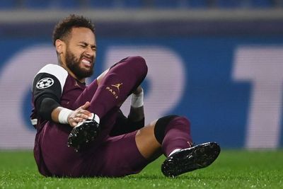 Cedera, Neymar Cuma Main 26 Menit Saat PSG Hadapi Istanbul Basaksehir di Liga Champions