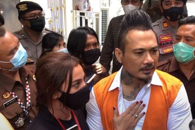 Marah Dituntut 3 Tahun Penjara, Jerinx: Jangan Sembunyi di Balik Kemasan, Liatin Muka Kamu