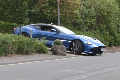 Melihat Mobil Aston Martin DBS GT Zagato Ketika Melaju di Nurburgring!