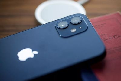 iPhone 12 Mini Bakal Cas Lebih Lambat di MagSafe Ketimbang Model iPhone 12 Lain!