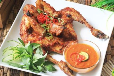 Ayam Taliwang: Hidangan Pedas yang Pernah Jadi Jembatan Perdamaian Lombok-Bali