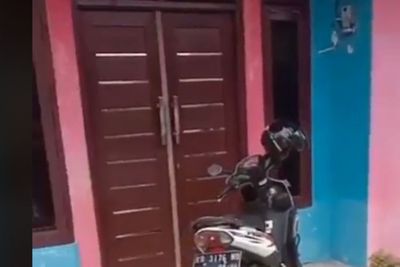 Viral Suami Terjerat Pelakor Tetangga Sendiri hingga Rumah Disita Bank