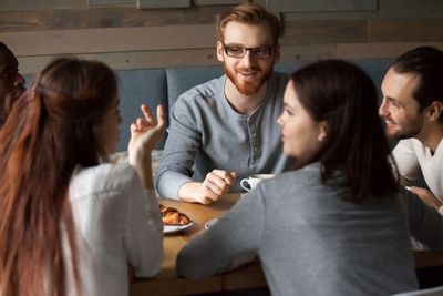 Ingin Sukses Bangun Relasi, Ini Tips dan Trik dalam Obrolan Ringan yang Berkualitas